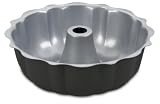 Cuisinart Chef's Classic Nonstick Bakeware 9-1/2-Inch Fluted Cake Pan