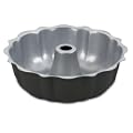 Cake baking tools and supplies