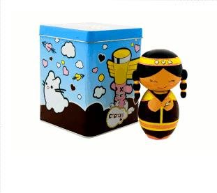 Momiji Souzi Itchy Feet Doll