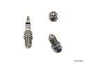 Bosch 4418 Platinum +4 Spark Plug, Pack of 1