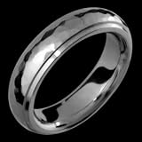 Ilce Hammered Titanium Wedding Band
