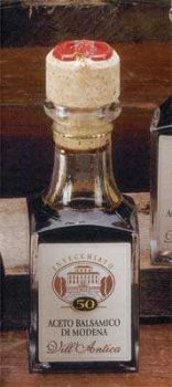 Balsamic Vinegar of Modena over 50 years Old by Vill Antica