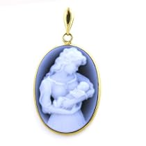 14K Yellow Gold Oval Agate Cameo Mother Holding Newborn Pendant - 1" x 3/4"