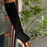 NOVICA 100% alpaca arm Black Braids