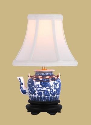 BLUE  &  WHITE TEAPOT LAMP