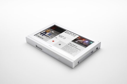 iRiver P7 8GB Flash Portable Media Player
