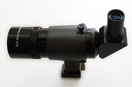 TS-Optics Winkelsucher 8x50 mit Halterung f�r Teleskope, Farbe schwarz. Sonderleistung: Inkl. Sucherschuh, TSSU850ws