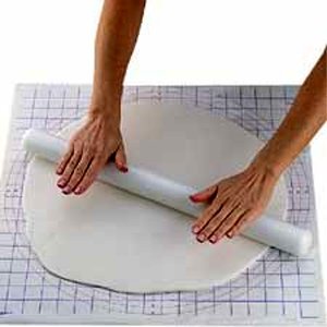 Wilton Fondant 20 Inch Rolling Pin by Wilton