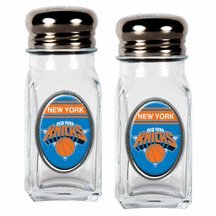 NBA New York Knicks Salt and Pepper Shaker Set with Crystal Coat