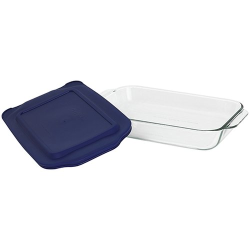 Pyrex Bakeware 7 x 11 Rectangular Baking Dish with Lid