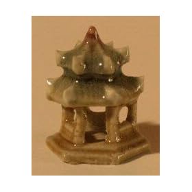 Bonsai Boy's Six Sided Pavillion Ceramic Figurine (Green) - 1"