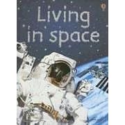 Living in Space, Level 2 (Beginners Nature - New Format) by  Zoe Wray, Alex Pang, and Christyan Fox