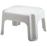 Rubbermaid White Roughneck Step Stool