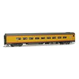 HO RTR 52-Seat Dayniter Coach, UP #5548 RPI105055