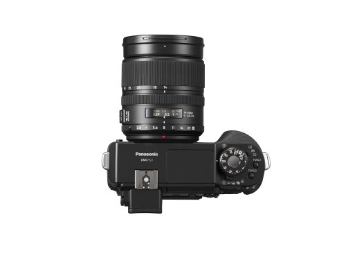 Panasonic DMC-L1 7.5MP Digital SLR Camera with Leica 14-50mm Mega O.I.S. Lens