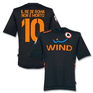11-12 AS Roma 3rd Jersey + Il Re Di Roma Non E Morto 10