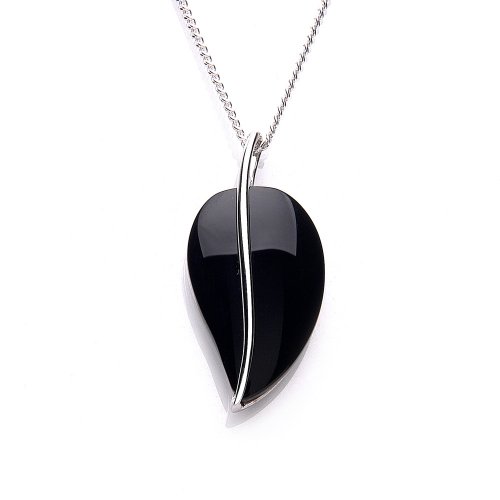 Silver, Onyx Leaf Shaped Pendant
