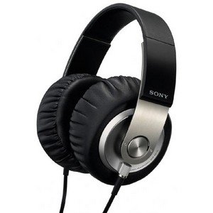 MDR-XB700
