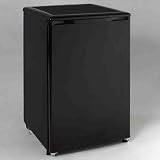 AVANTI 4.5 CF COUNTERHIGH WITH REVERSIBLE DOOR AND CAN DISPENSER / BLACK