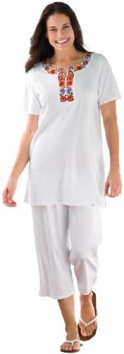Plus Size Tunic Top And Capri Pants Set With Embroidery