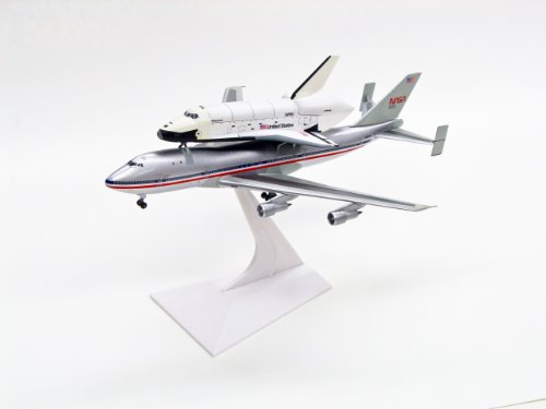 Dragon Models 1/400 Space Shuttle Enterprise with 747
