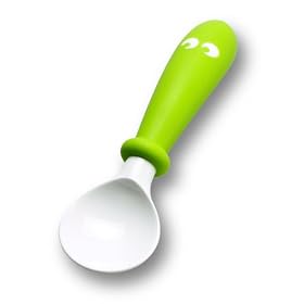 Click here to buy BabyBjörn Spoon in Green and Yellow, 2-Pack by BabyBj%C3%B6rn.