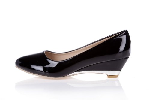 VogueZone009 Womens Closed Pointed Toe Low Heel Wedges PU Soft Material Solid Pumps