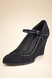 Footglove Fashion Suede Piped Dolly Shoes