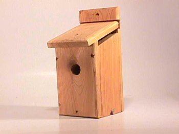 Rough Cedar Chickadee House