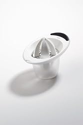 OXO Good Grips Citrus Juicer