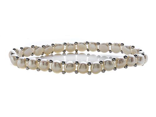 Genuine Button Pearl Stretchable Bracelet with Silver beads