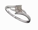 18ct White Gold 0.50ct Princess Cut Diamonds Solitare Look Crosover Ring