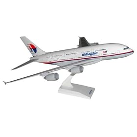 Daron Worldwide Trading SKR172 Skymarks Malaysia Airlines A380-800 with Gear