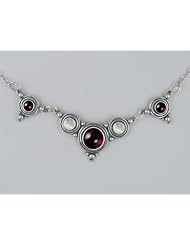 A Delightful Sterling Silver Gemstone Necklace Featuring Garnet and White Moonstone