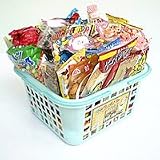 バスケットに駄菓子が75点　【駄菓子詰合せワイワイセット】