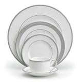 Vera Wang Grosgrain Bread and Butter Plate