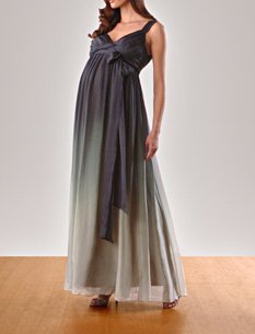 Sleeveless empire seam maternity dress