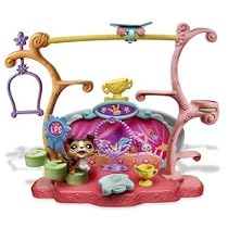 Hasbro Littlest Pet Shop Tricks & Talents Show