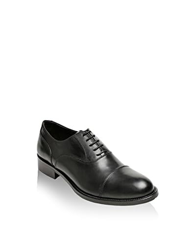 British Passport Oxford Wing Cap British Passport Oxford Wing Cap