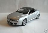 Auto Modelle WEL Alfa Romeo Spider Soft Top, silber 1:24 [Spielzeug]