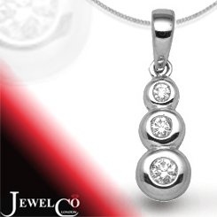 Jewelco London 18 Carat White Gold 11pts Diamond Pendant (Comes with 18 inch Pendant Chain)