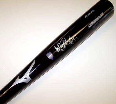 Ichiro Suzuki Autographed/Hand Signed/Hand Signed Mizuno Game Model Bat