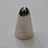 Wilton 2D Piping Nozzle Tip + 2 FREE Piping Bags