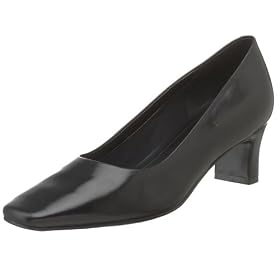 Buy Easy Spirit Ladies Caridad Pump by Easy Spirit