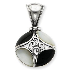 31JXFtpNDbL Sterling Silver Black Onyx & Mother Of Pearl Pendant