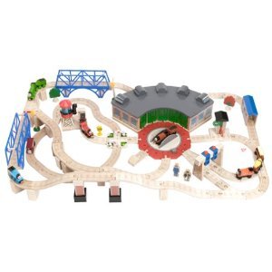 Thomas & Friends Wooden Railway - Roundhouse Set