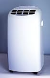 Fedders AZHP12D2A White 12,000 BTU Portable Air Conditioner/Heater Combination