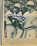 Willie Stargell autographed wire photo 1979 Pittsburgh Pirates