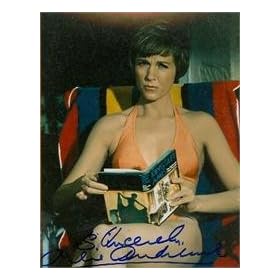 Julie Andrews autographed 8x10 Photo (Bikini)