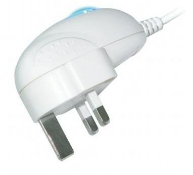Buy FreeStyle UK 3 Pin Mains Charger for iPod - White online at Discounted New and Used prices. Delivered to your door with Off-The-Bookshelf.